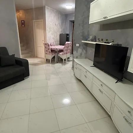 Ilary House * Napoli