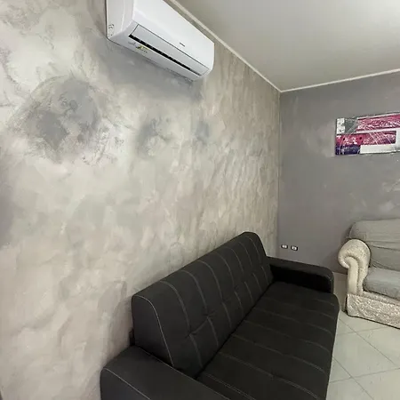 Ilary House Apartament Neapol