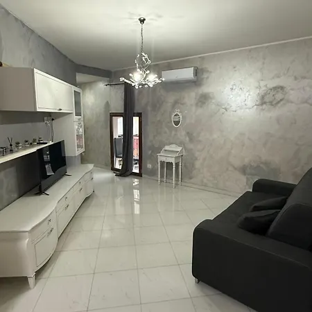 Apartament Ilary House *