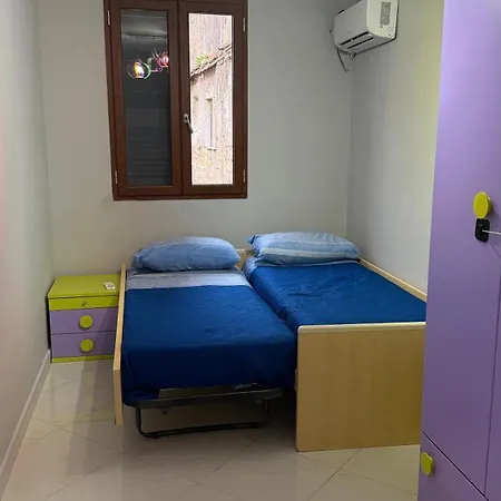 Ilary House Neapol